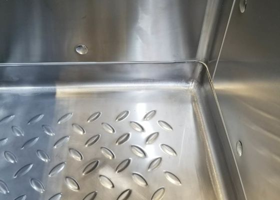 De witte Colorbond-Koude Zaal van de Roestvrij staaldiepvriezer
